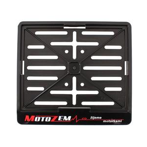 Podložka pod SPZ žijeme motorkami