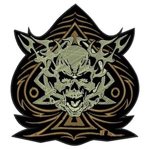 Nášivka Pik hnědá - velká výprodej